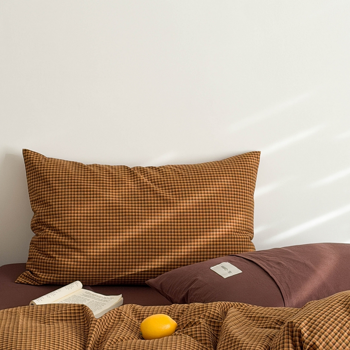 91家纺网 家纺一手货源 找家纺 十里居 2026新款lns博主风全棉纯棉色织水洗棉四件套 焦糖黄格