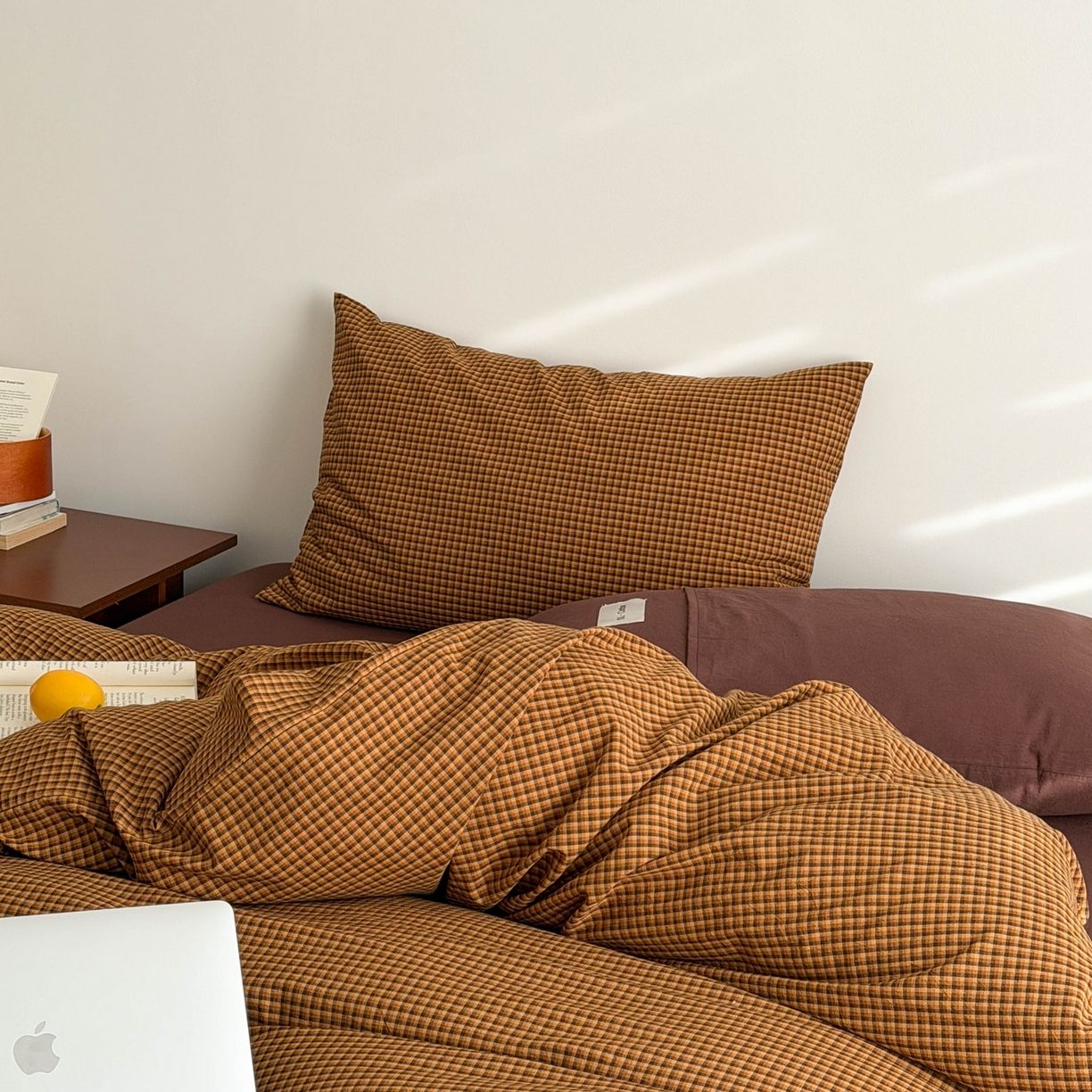 91家纺网 家纺一手货源 找家纺 十里居 2026新款lns博主风全棉纯棉色织水洗棉四件套 焦糖黄格