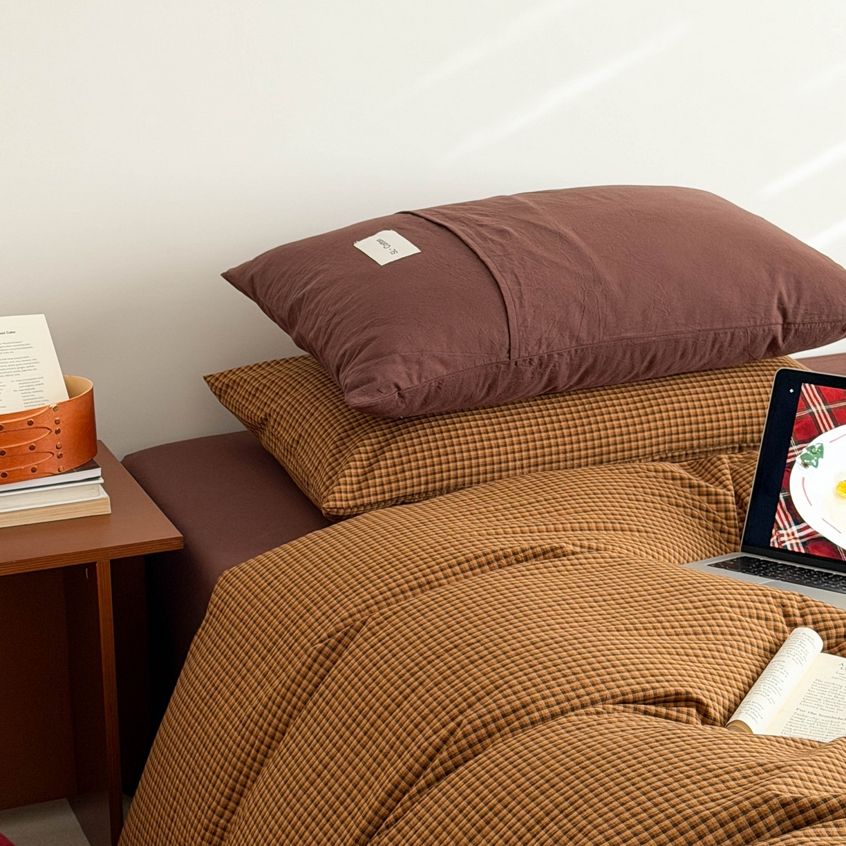 91家纺网 家纺一手货源 找家纺 十里居 2026新款lns博主风全棉纯棉色织水洗棉四件套 焦糖黄格