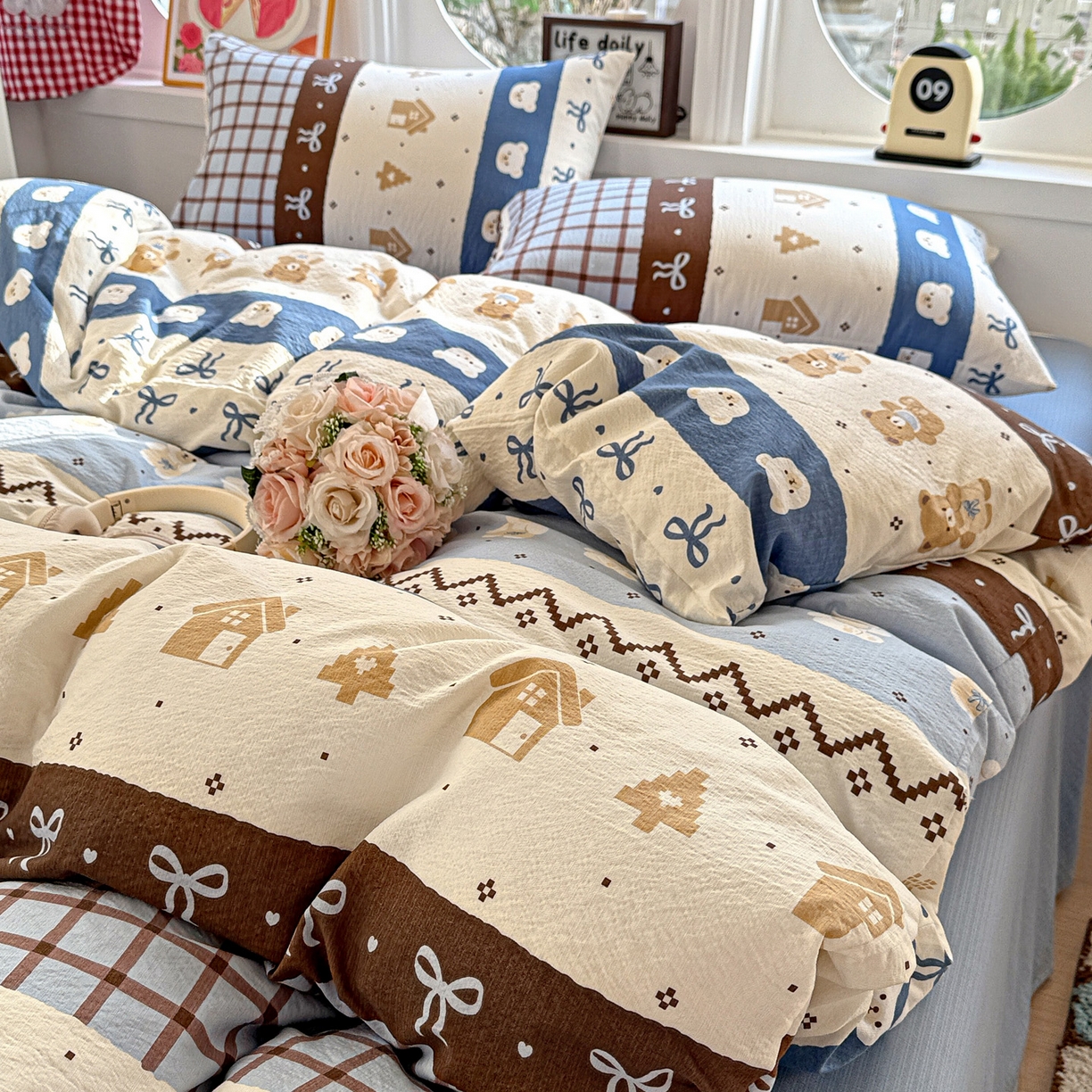 91家纺网 家纺一手货源 找家纺 朵朵家纺 2026新款云感木棉皱皱纱双层纱印花四件套 北半球