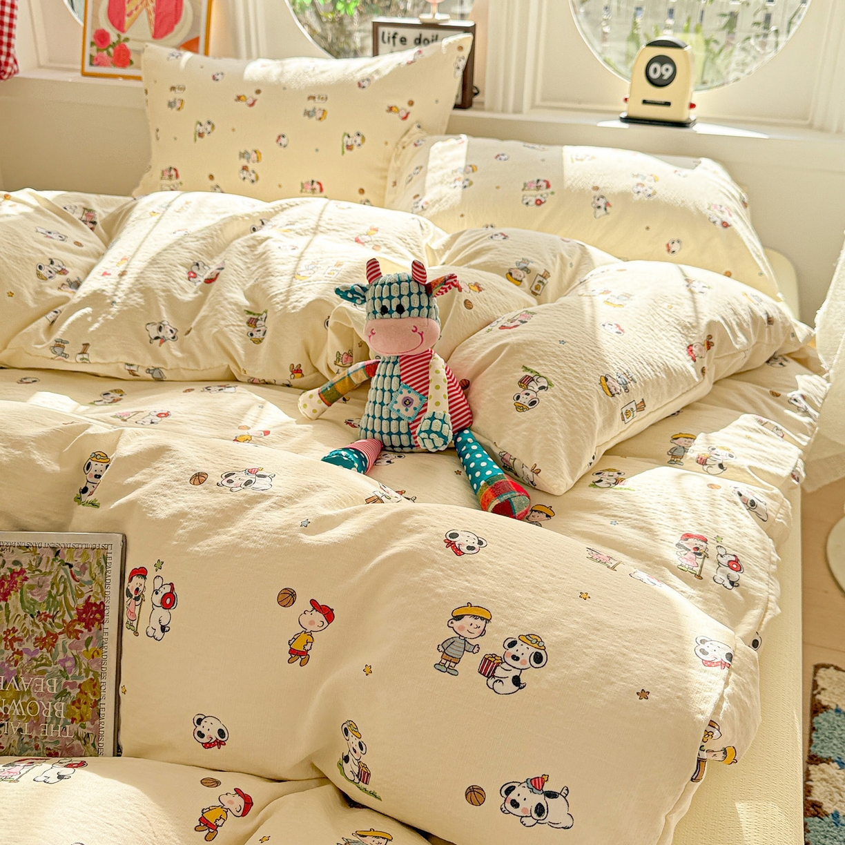 91家纺网 家纺一手货源 找家纺 朵朵家纺 2026新款云感木棉皱皱纱双层纱印花四件套 好朋友