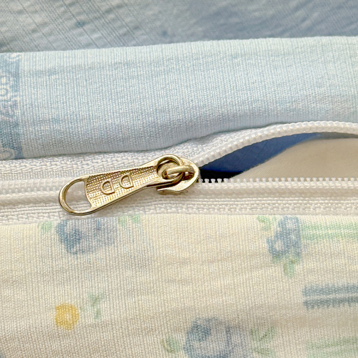 91家纺网 家纺一手货源 找家纺 朵朵家纺 2026新款云感木棉皱皱纱双层纱印花四件套 兰溪