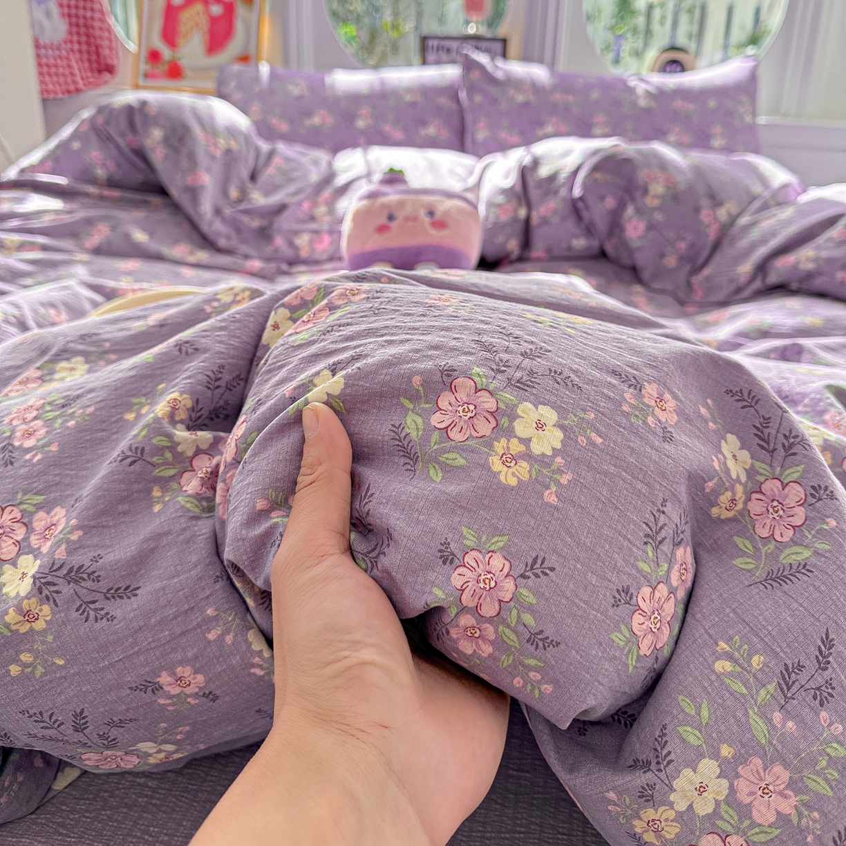 91家纺网 家纺一手货源 找家纺 朵朵家纺 2026新款云感木棉皱皱纱双层纱印花四件套 芊芊花语