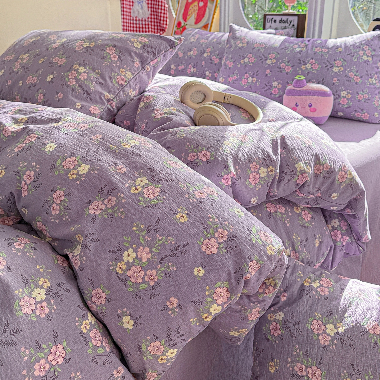 91家纺网 家纺一手货源 找家纺 朵朵家纺 2026新款云感木棉皱皱纱双层纱印花四件套 芊芊花语