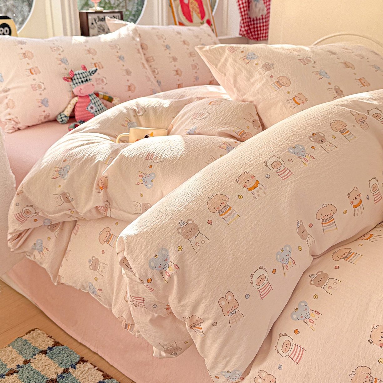 91家纺网 家纺一手货源 找家纺 朵朵家纺 2026新款云感木棉皱皱纱双层纱印花四件套 森林乐园