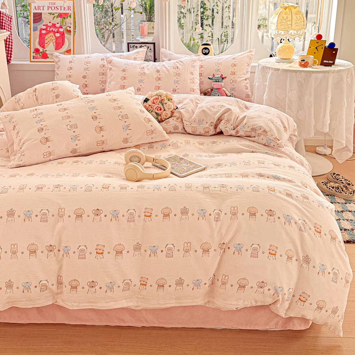 91家纺网 家纺一手货源 找家纺 朵朵家纺 2026新款云感木棉皱皱纱双层纱印花四件套 森林乐园