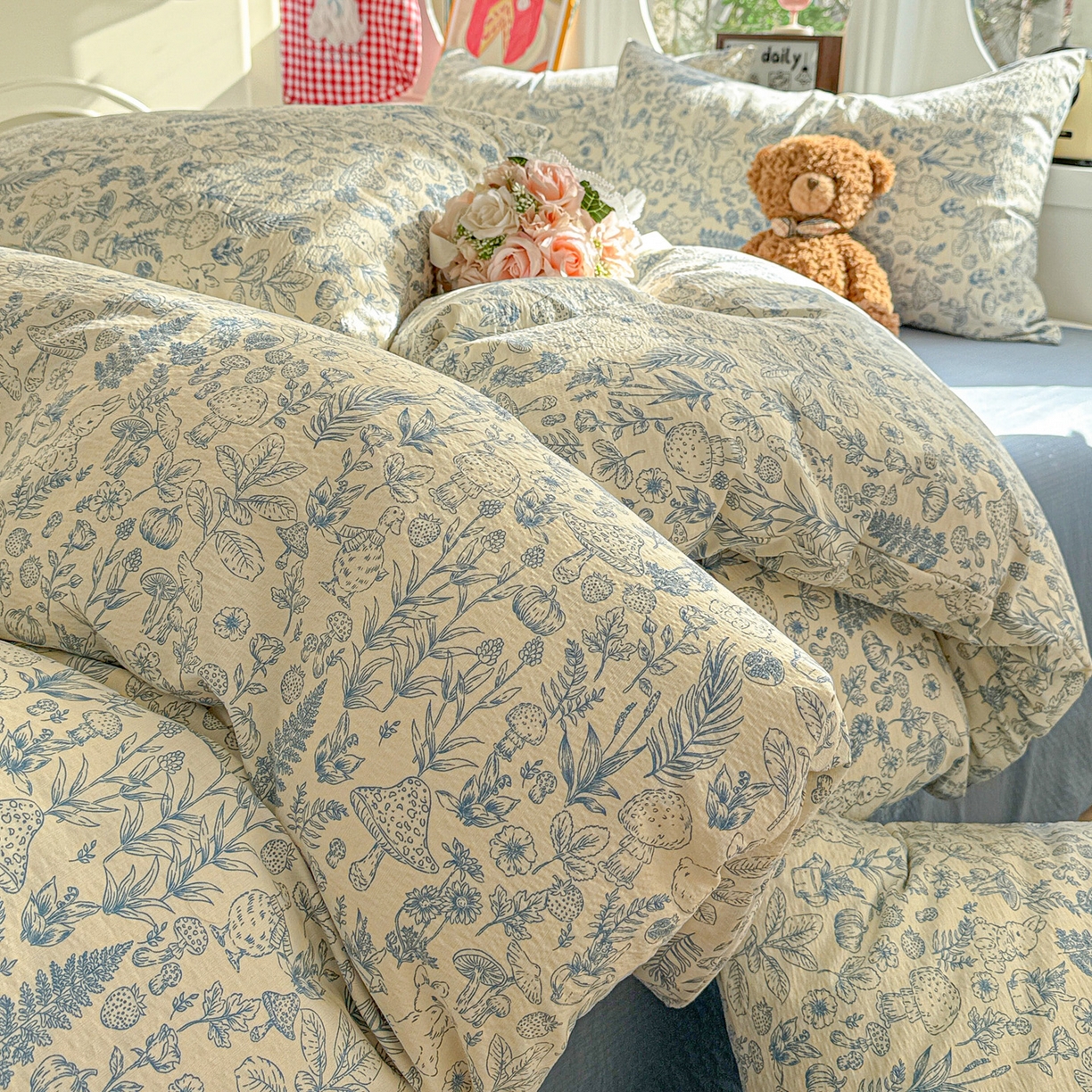 91家纺网 家纺一手货源 找家纺 朵朵家纺 2026新款云感木棉皱皱纱双层纱印花四件套 森林密语