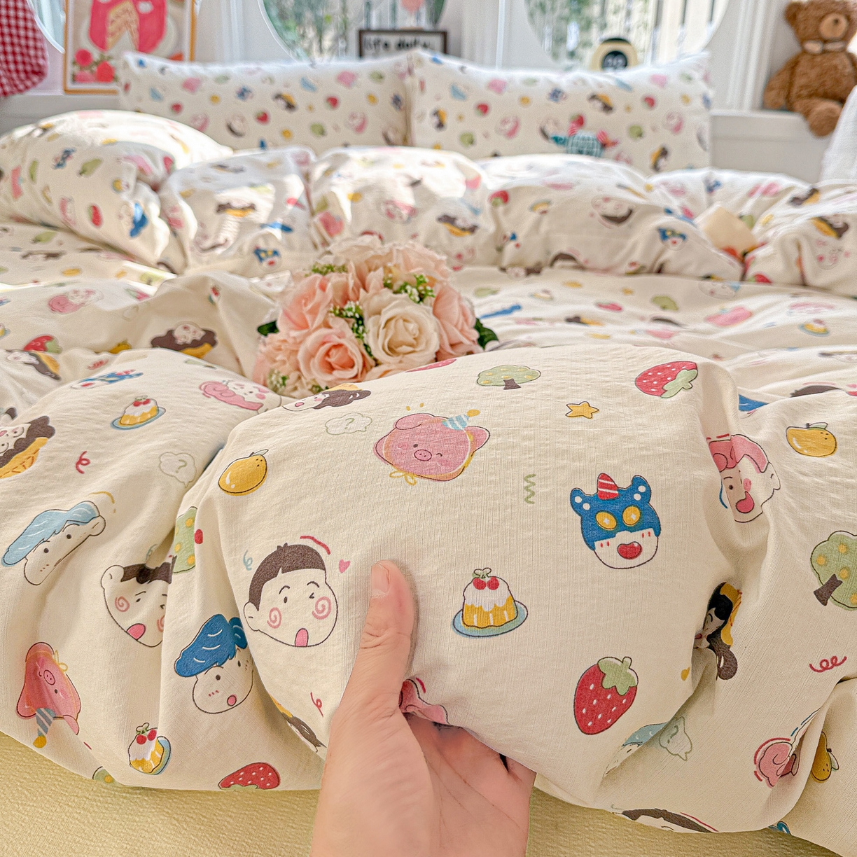 91家纺网 家纺一手货源 找家纺 朵朵家纺 2026新款云感木棉皱皱纱双层纱印花四件套 小新e族