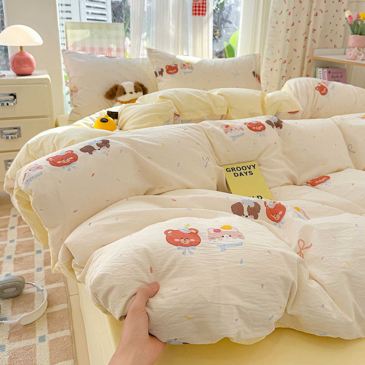 91家纺网 家纺一手货源 找家纺 颜选 2026新款仿棉105克加厚水洗棉四件套-有买家秀 萌熊结趣