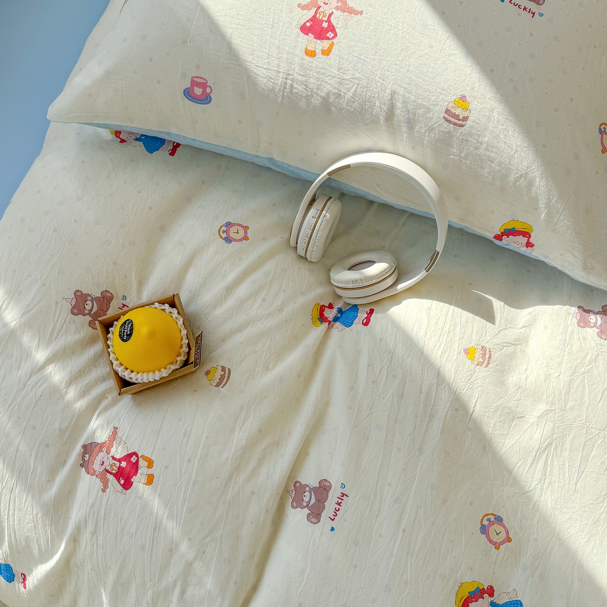 91家纺网 家纺一手货源 找家纺 颜选 2026新款仿棉105克加厚水洗棉四件套-有买家秀 小女孩