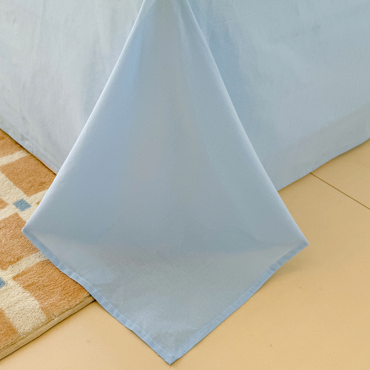 91家纺网 家纺一手货源 找家纺 颜选 2026新款仿棉105克加厚水洗棉四件套-有买家秀 圣诞幸福小狗