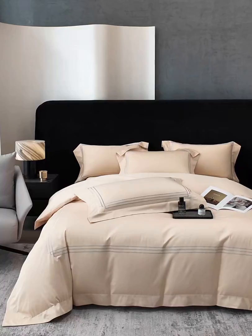 91家纺网 家纺一手货源 找家纺 星蕴家纺 2026新款100s贡缎长绒棉四件套-简爱 简爱-香槟金