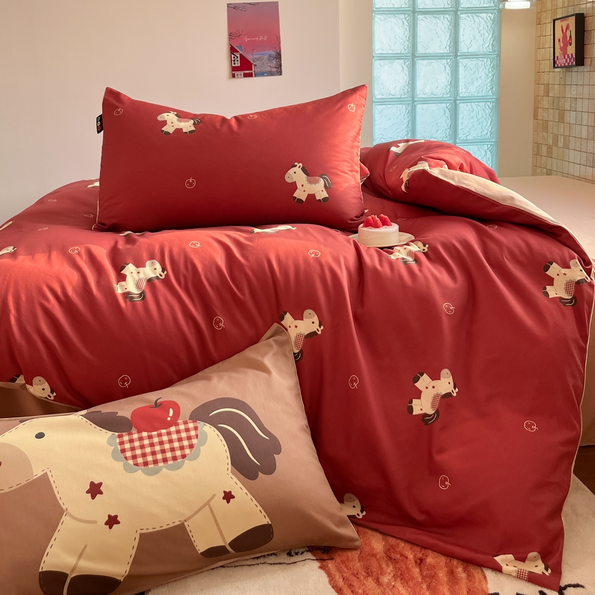 91家纺网 家纺一手货源 找家纺 （总）RYB红黄兰 2026新款新年小马ins风全棉纯棉四件套三件套