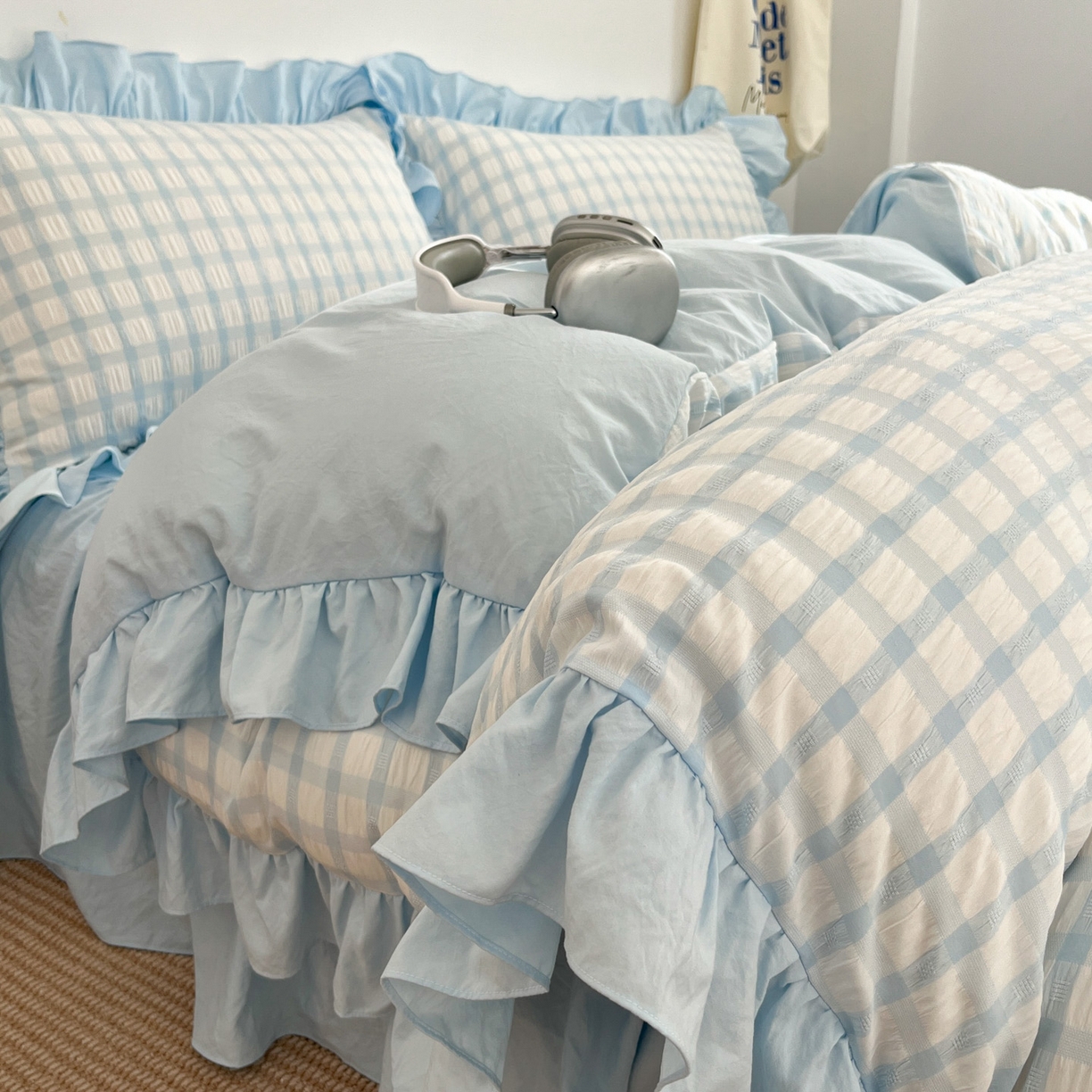 91家纺网 家纺一手货源 找家纺 （总）乐卧家居 2026新款韩系千禧梦核复古回潮少女感格纹褶皱款荷叶边四件套