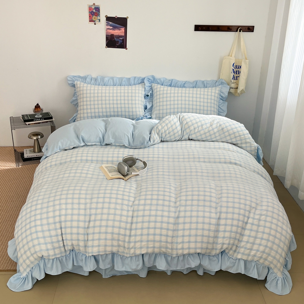91家纺网 家纺一手货源 找家纺 乐卧家居 2026新款韩系千禧梦核复古回潮少女感格纹褶皱款荷叶边四件套 千禧-奶油蓝