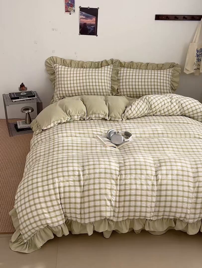 91家纺网 家纺一手货源 找家纺 乐卧家居 2026新款韩系千禧梦核复古回潮少女感格纹褶皱款荷叶边四件套 千禧-复古绿