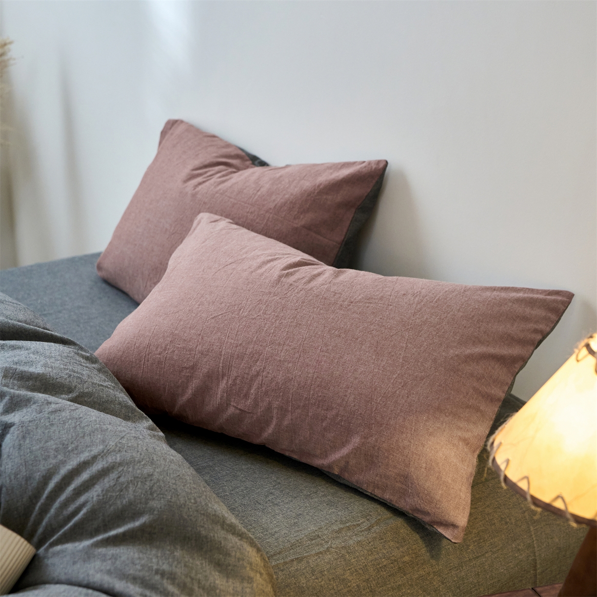 91家纺网 家纺一手货源 找家纺 兰紫橙家纺 2026新款A类色织纯色全棉水洗棉四件套 全棉水洗棉-暗红+月岩黑