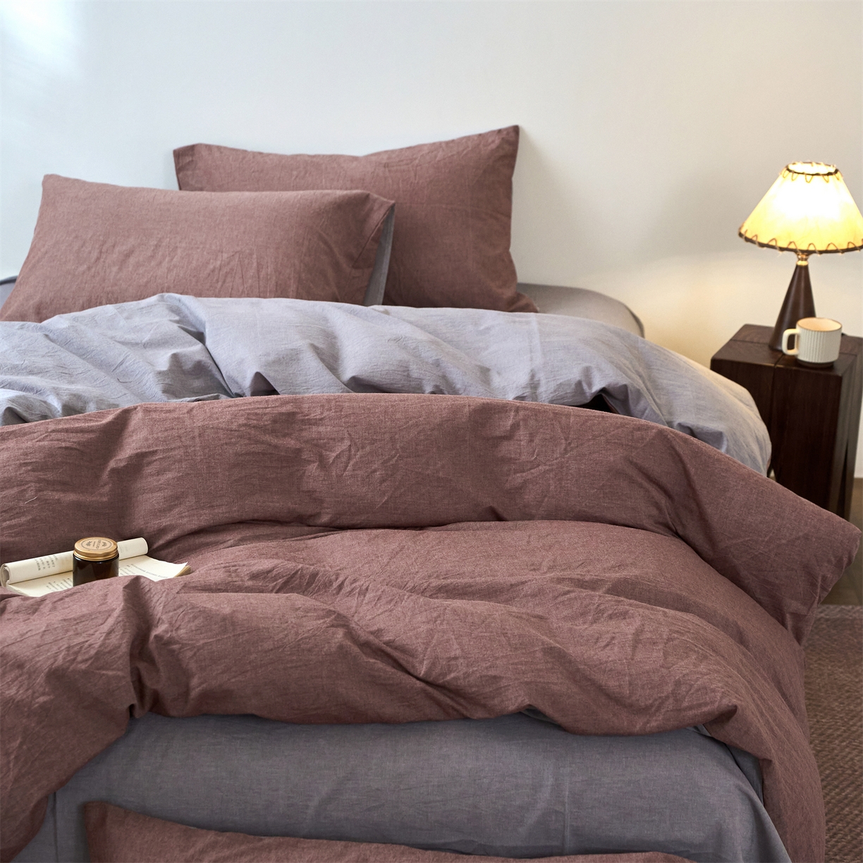 91家纺网 家纺一手货源 找家纺 兰紫橙家纺 2026新款A类色织纯色全棉水洗棉四件套 全棉水洗棉-暗红+浅灰