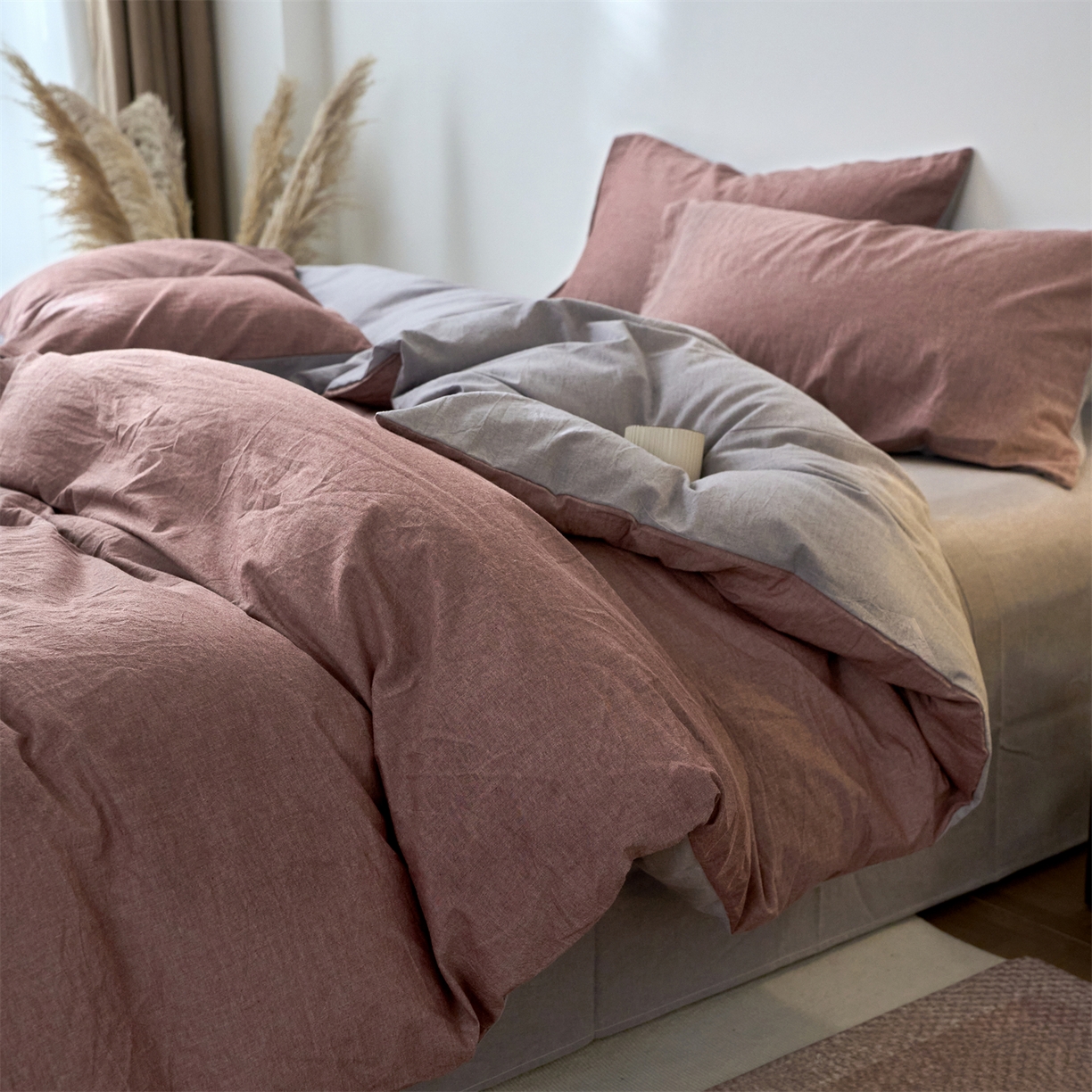 91家纺网 家纺一手货源 找家纺 兰紫橙家纺 2026新款A类色织纯色全棉水洗棉四件套 全棉水洗棉-暗红+浅灰