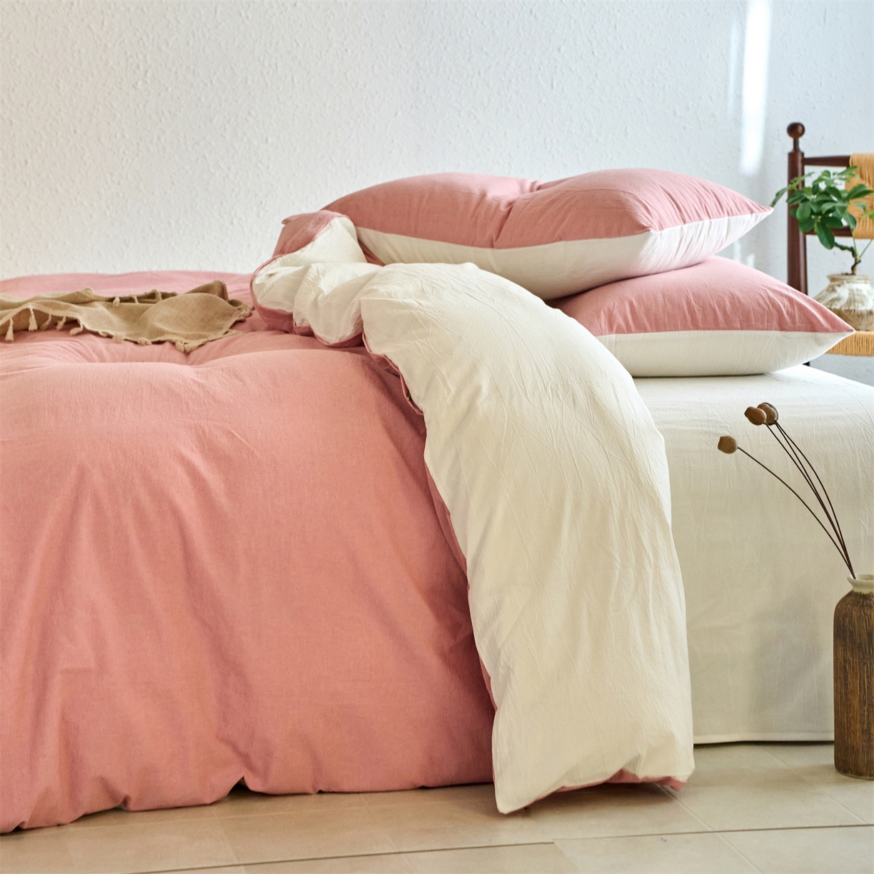 91家纺网 家纺一手货源 找家纺 兰紫橙家纺 2026新款A类色织纯色全棉水洗棉四件套 全棉水洗棉-豆沙+奶白