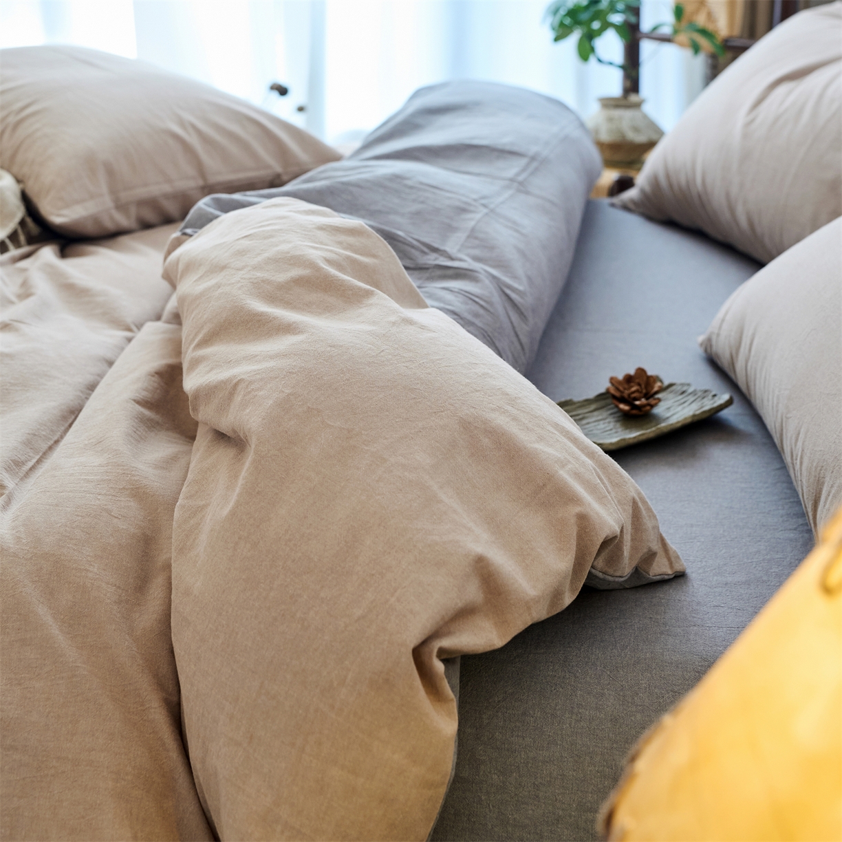 91家纺网 家纺一手货源 找家纺 兰紫橙家纺 2026新款A类色织纯色全棉水洗棉四件套 全棉水洗棉-卡其+浅灰