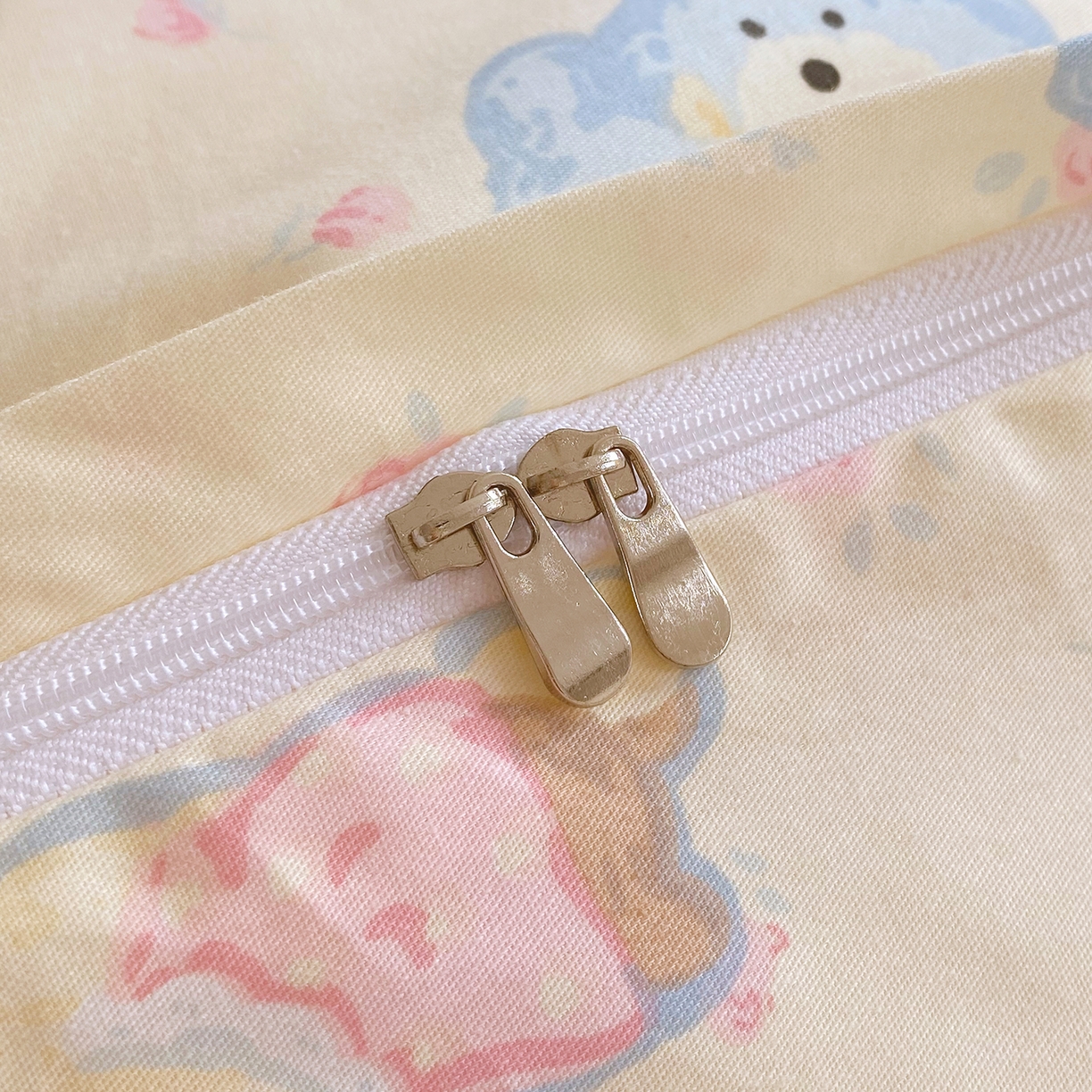 91家纺网 家纺一手货源 找家纺 金丝兔 2026新款ins新疆全棉印花小清新纯棉单被套（提供买家秀和质检报告） 萌宠乐园