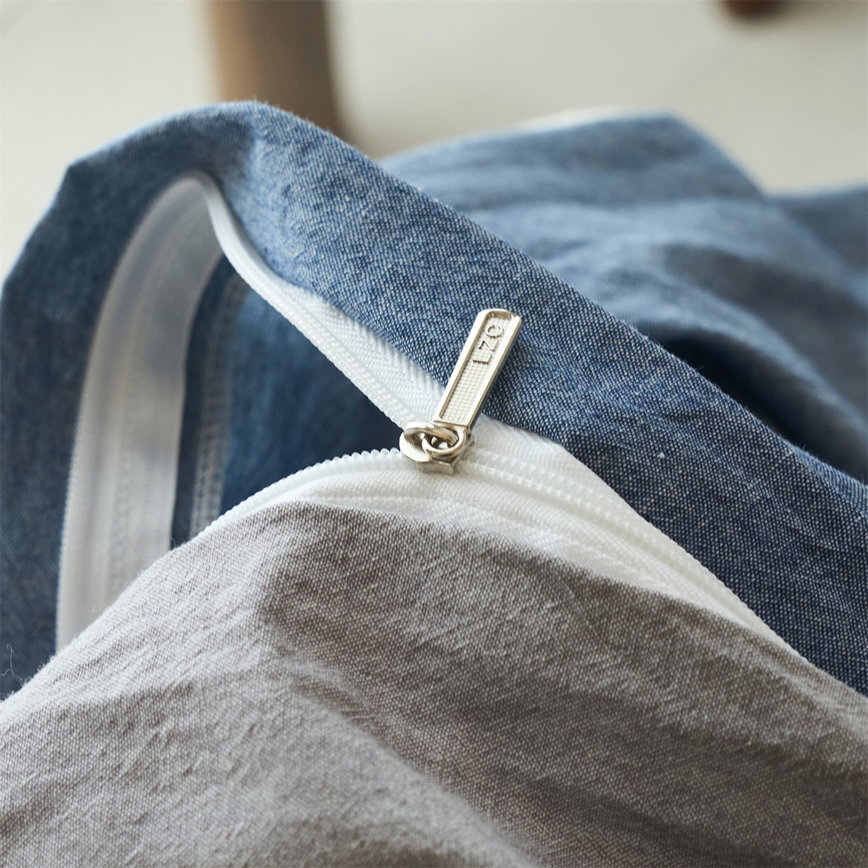 91家纺网 家纺一手货源 找家纺 兰紫橙家纺 2026新款A类色织纯色全棉水洗棉四件套 全棉水洗棉-牛仔蓝+浅灰