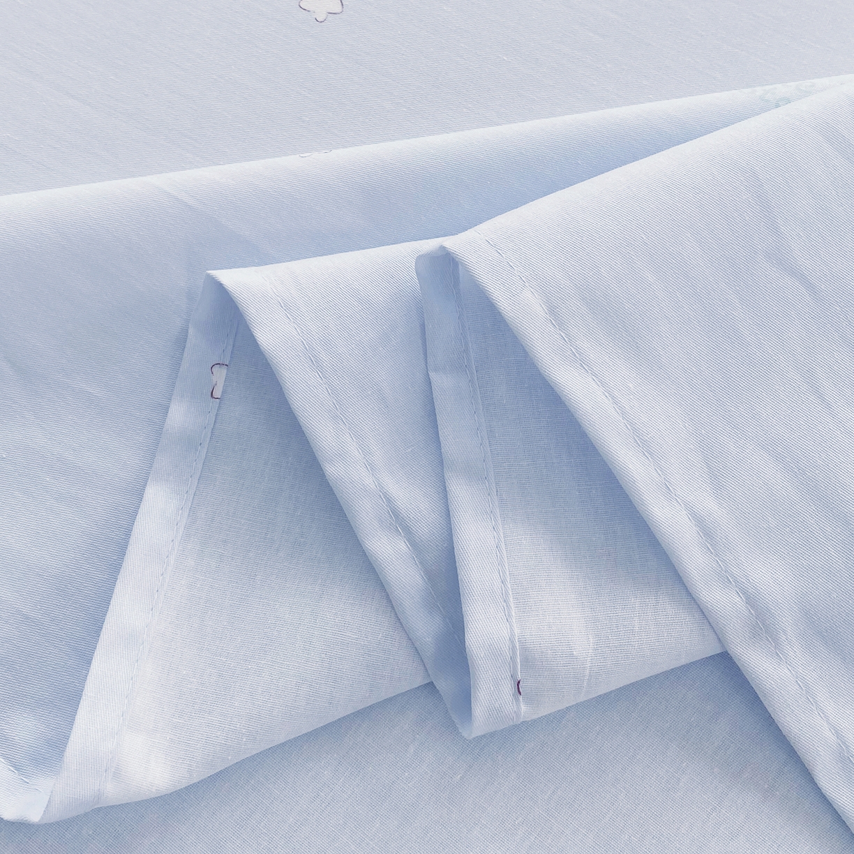 91家纺网 家纺一手货源 找家纺 金丝兔 2026新款ins新疆全棉印花小清新纯棉单被套（提供买家秀和质检报告） 条纹小狗