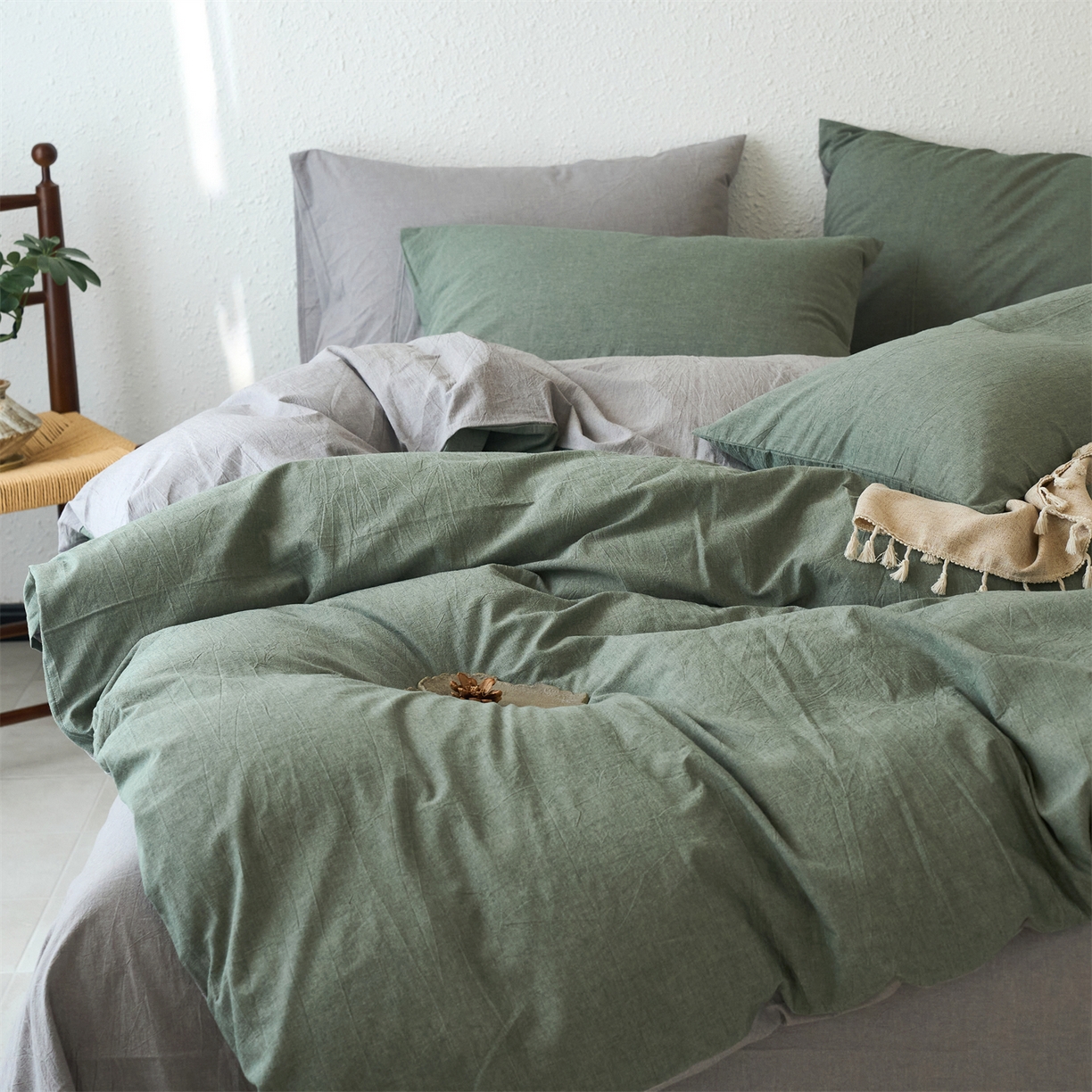 91家纺网 家纺一手货源 找家纺 兰紫橙家纺 2026新款A类色织纯色全棉水洗棉四件套 全棉水洗棉-松绿+浅灰