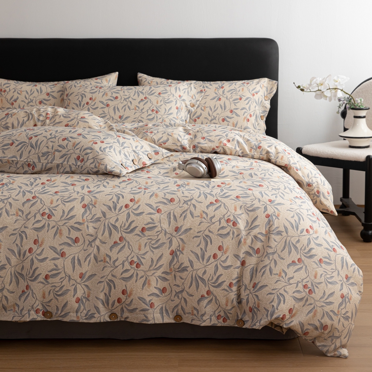 91家纺网 家纺一手货源 找家纺 简宜家居（朝初家纺） 2026新款亲肤舒适印花棉麻四件套 蓝叶红果