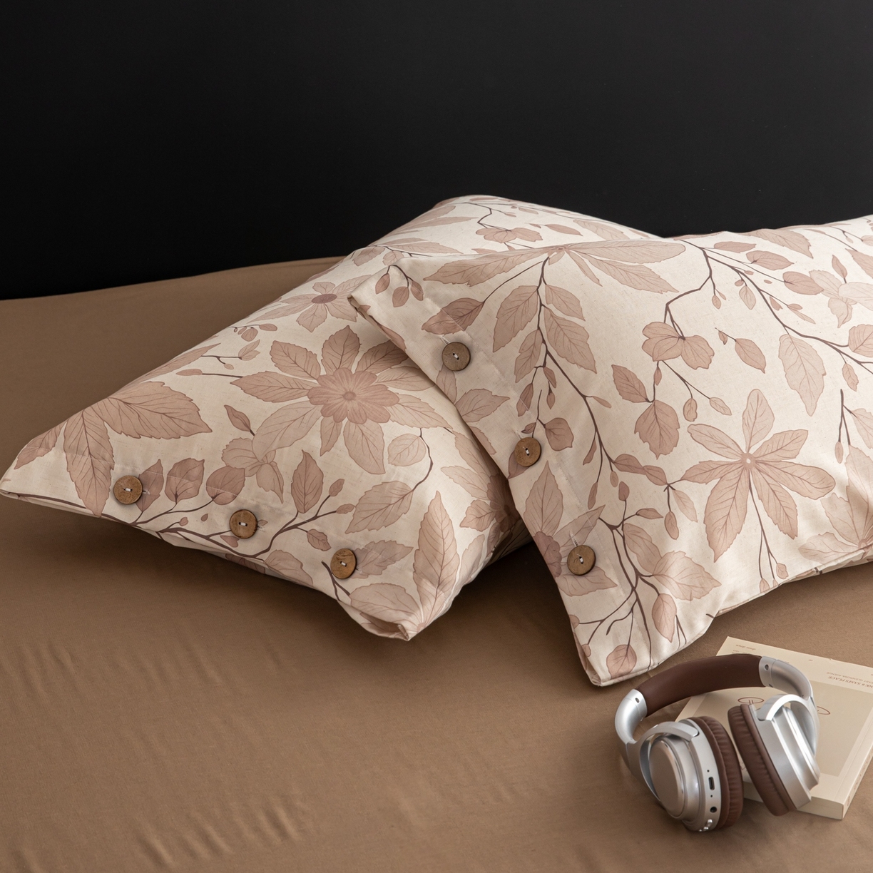 91家纺网 家纺一手货源 找家纺 简宜家居（朝初家纺） 2026新款亲肤舒适印花棉麻四件套 秋杏叶咖