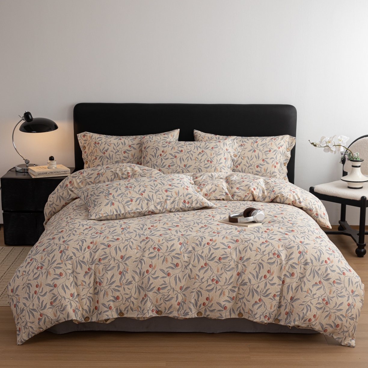 91家纺网 家纺一手货源 找家纺 简宜家居（朝初家纺） 2026新款亲肤舒适印花棉麻四件套 蓝叶红果