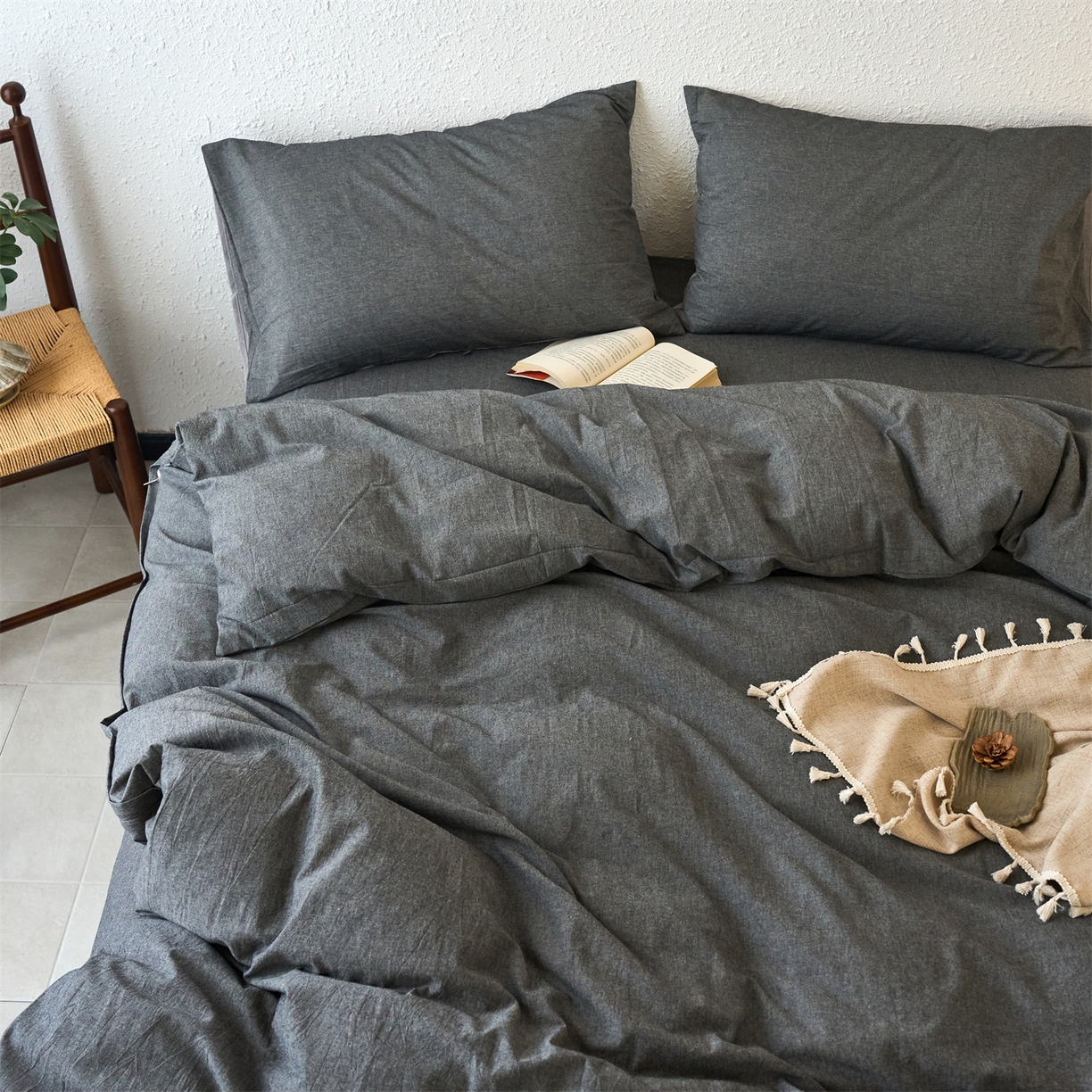 91家纺网 家纺一手货源 找家纺 兰紫橙家纺 2026新款A类色织纯色全棉水洗棉四件套 全棉水洗棉-月岩黑