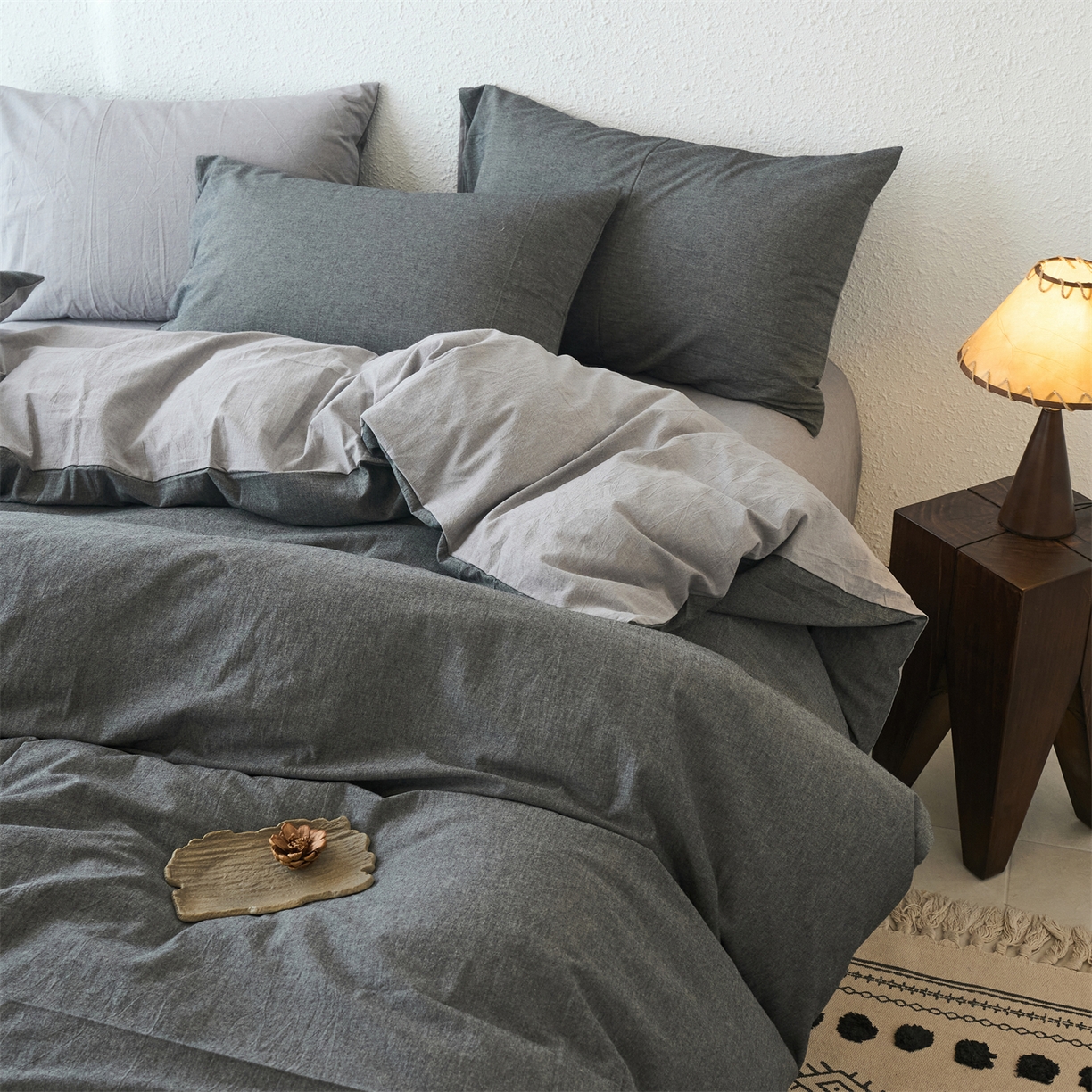 91家纺网 家纺一手货源 找家纺 兰紫橙家纺 2026新款A类色织纯色全棉水洗棉四件套 全棉水洗棉-月岩黑+浅灰