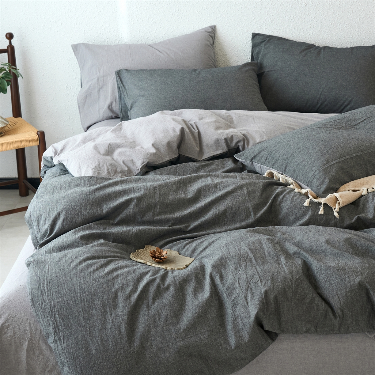 91家纺网 家纺一手货源 找家纺 兰紫橙家纺 2026新款A类色织纯色全棉水洗棉四件套 全棉水洗棉-月岩黑+浅灰