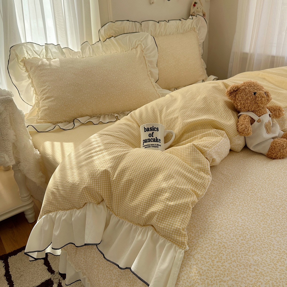 91家纺网 家纺一手货源 找家纺 初夏家纺 2026 法式花边公主风四件套小清新格子简约双人床床上用品三件套床单【提供买家秀】 花边恋曲-黄