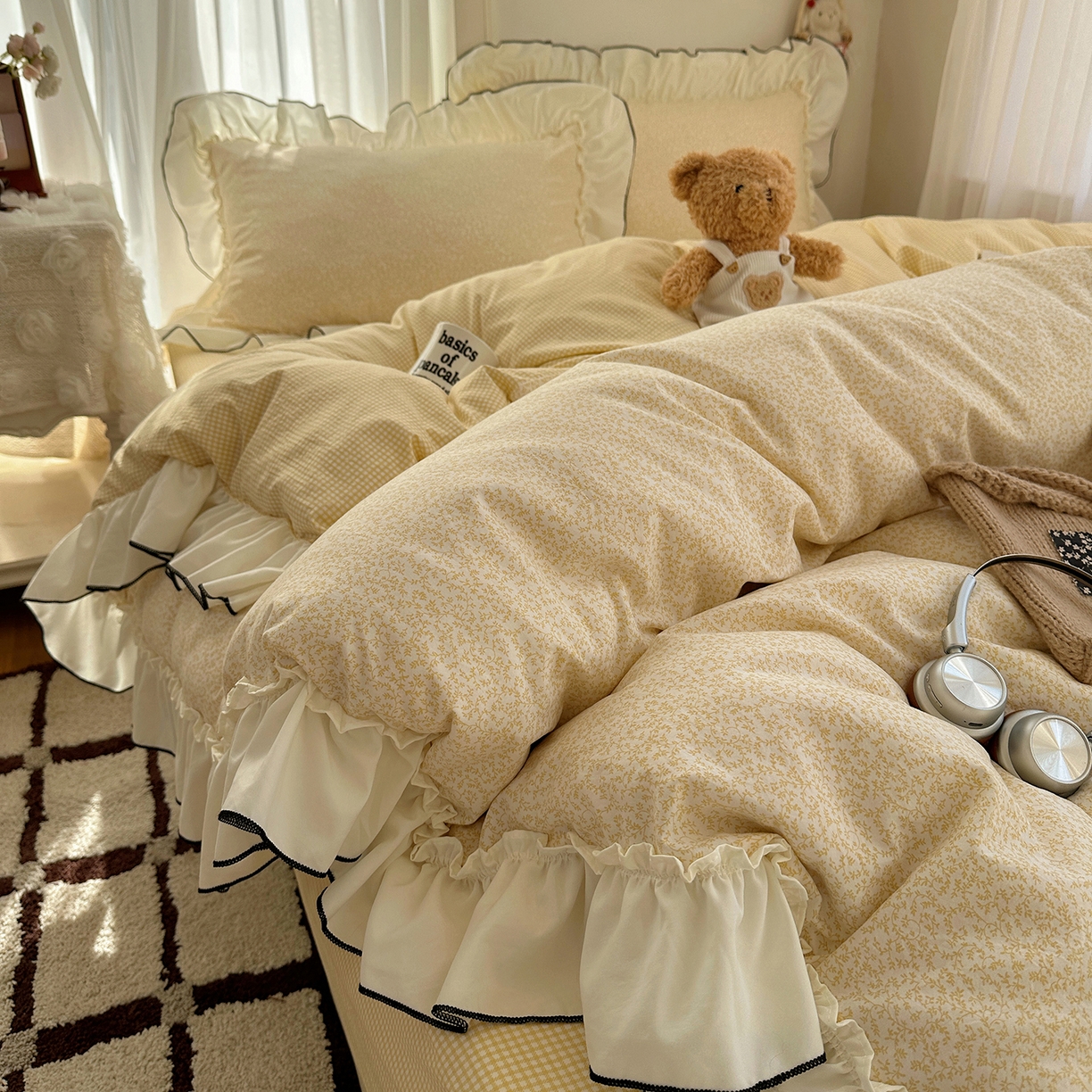 91家纺网 家纺一手货源 找家纺 初夏家纺 2026 法式花边公主风四件套小清新格子简约双人床床上用品三件套床单【提供买家秀】 花边恋曲-黄