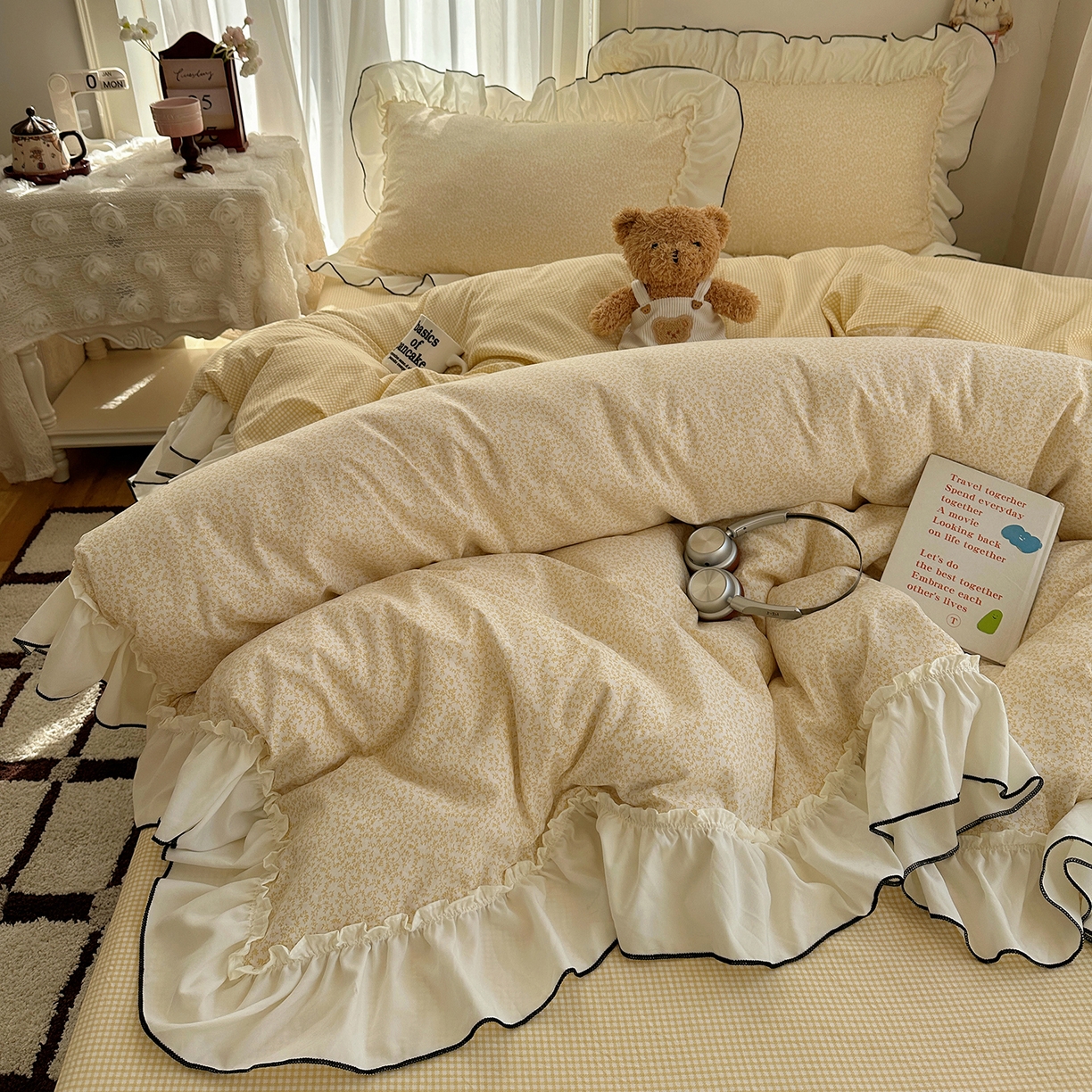 91家纺网 家纺一手货源 找家纺 初夏家纺 2026 法式花边公主风四件套小清新格子简约双人床床上用品三件套床单【提供买家秀】 花边恋曲-黄