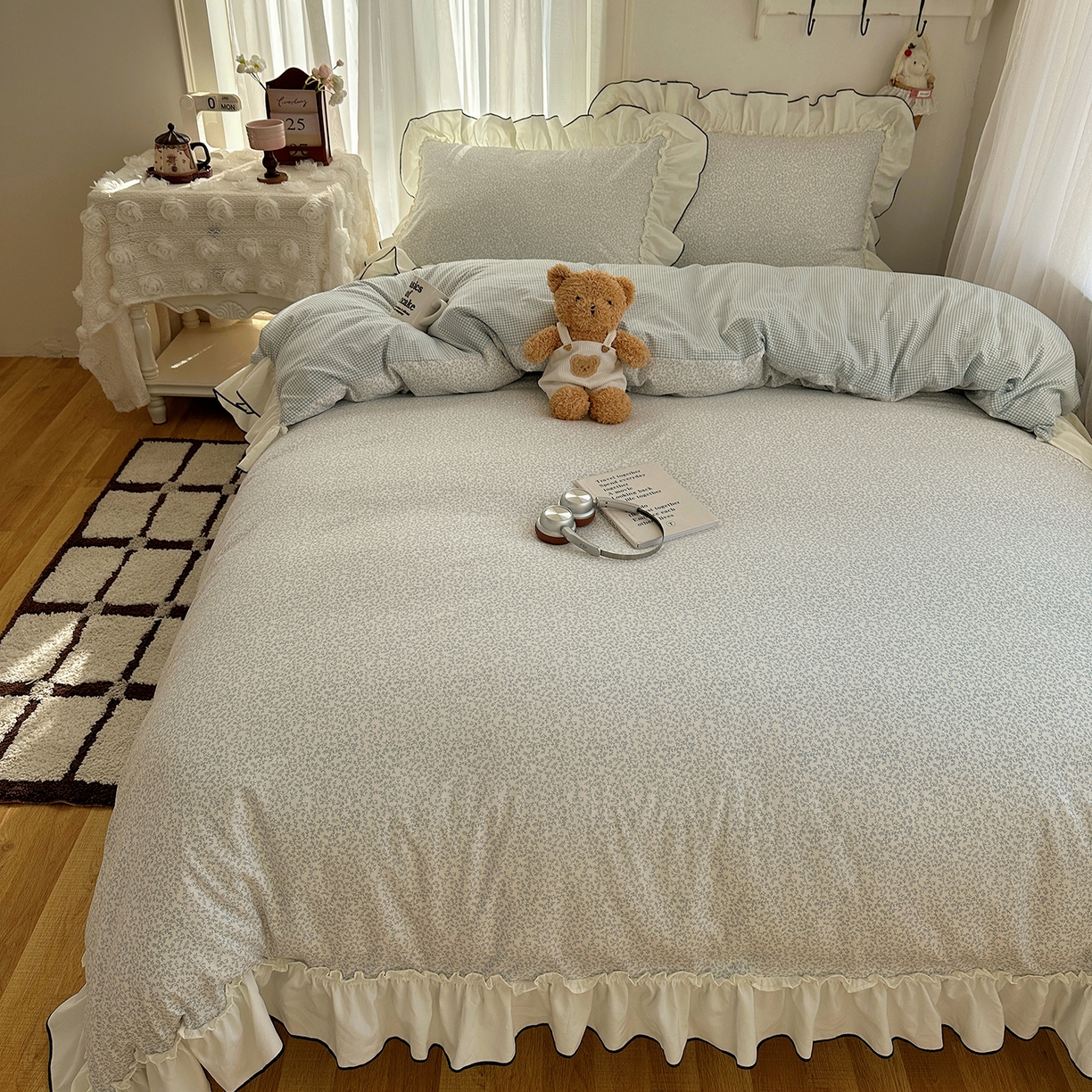 91家纺网 家纺一手货源 找家纺 初夏家纺 2026 法式花边公主风四件套小清新格子简约双人床床上用品三件套床单【提供买家秀】 花边恋曲-蓝