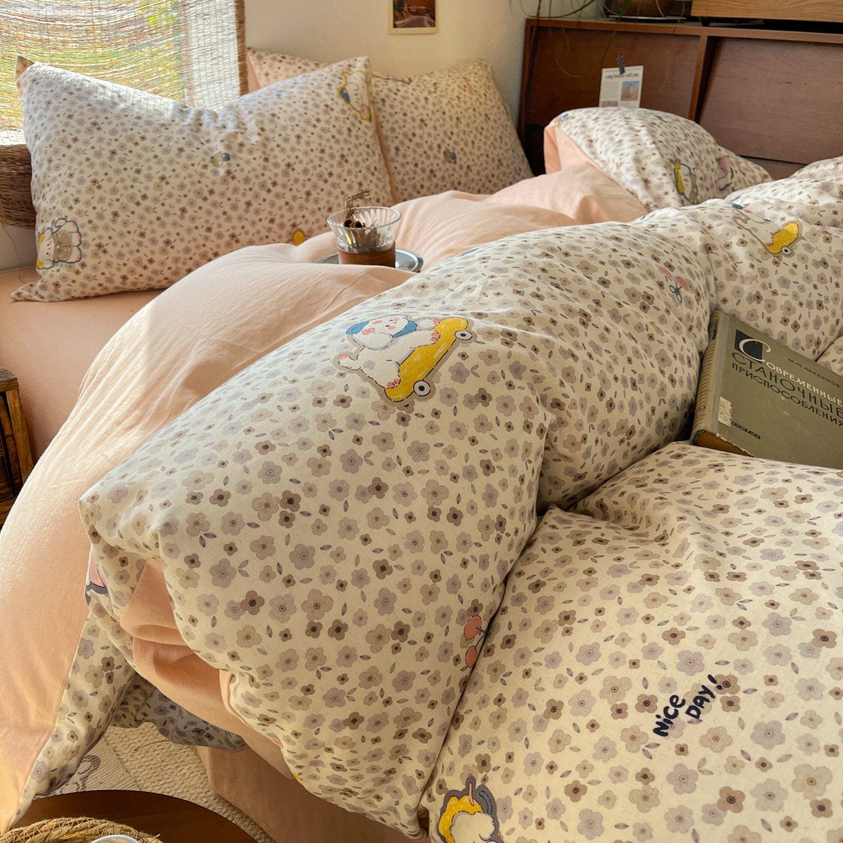 金丝鸟家纺 2026春夏新款全棉纯棉棉麻印花四件套 狗狗花丛