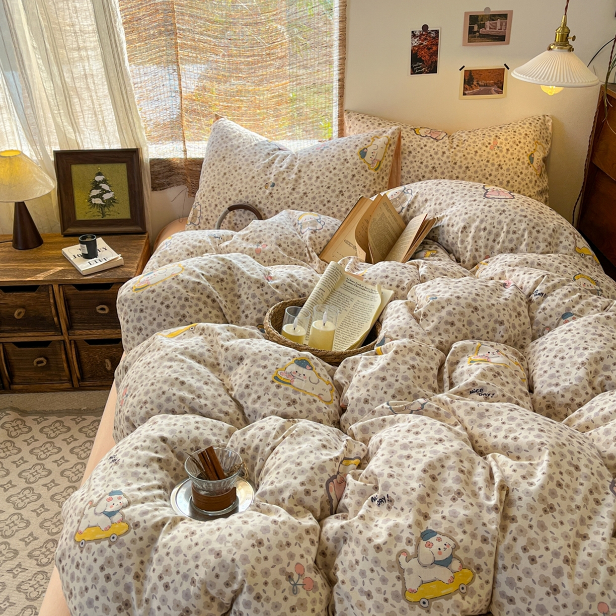 91家纺网 家纺一手货源 找家纺 金丝鸟家纺 2026春夏新款全棉纯棉棉麻印花四件套 狗狗花丛