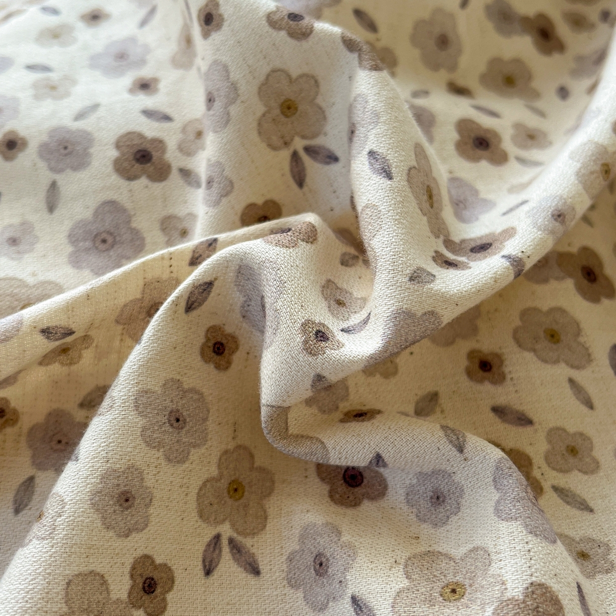 91家纺网 家纺一手货源 找家纺 金丝鸟家纺 2026春夏新款全棉纯棉棉麻印花四件套 狗狗花丛