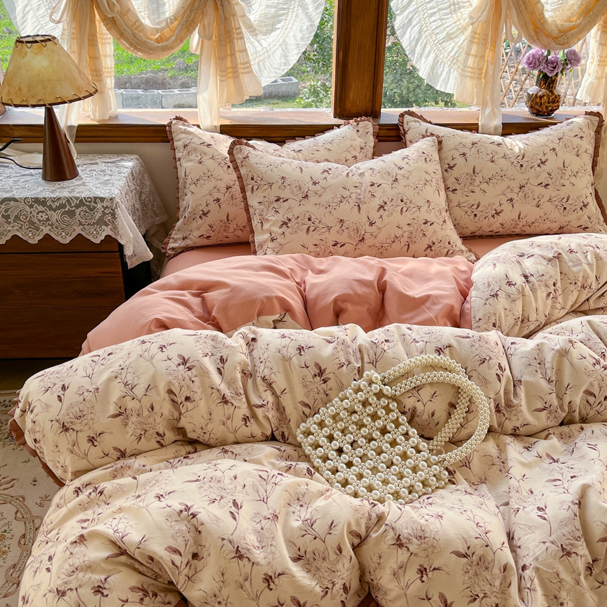 91家纺网 家纺一手货源 找家纺 金丝鸟家纺 2026春夏新款全棉纯棉棉麻印花木耳花边款四件套 摇曳