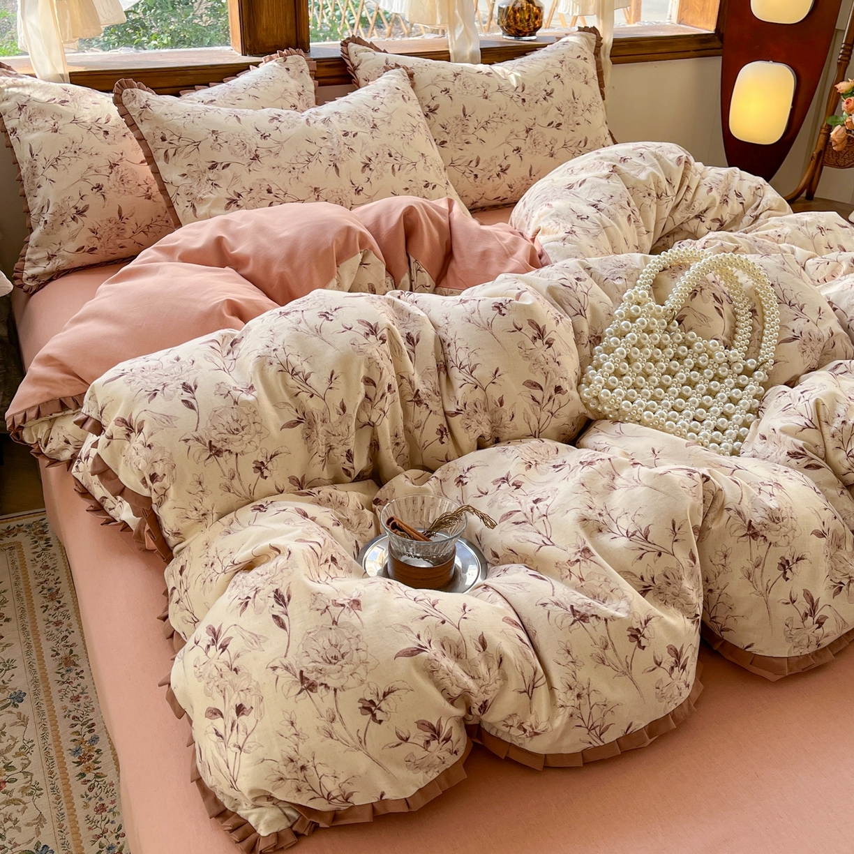 91家纺网 家纺一手货源 找家纺 金丝鸟家纺 2026春夏新款全棉纯棉棉麻印花木耳花边款四件套 摇曳