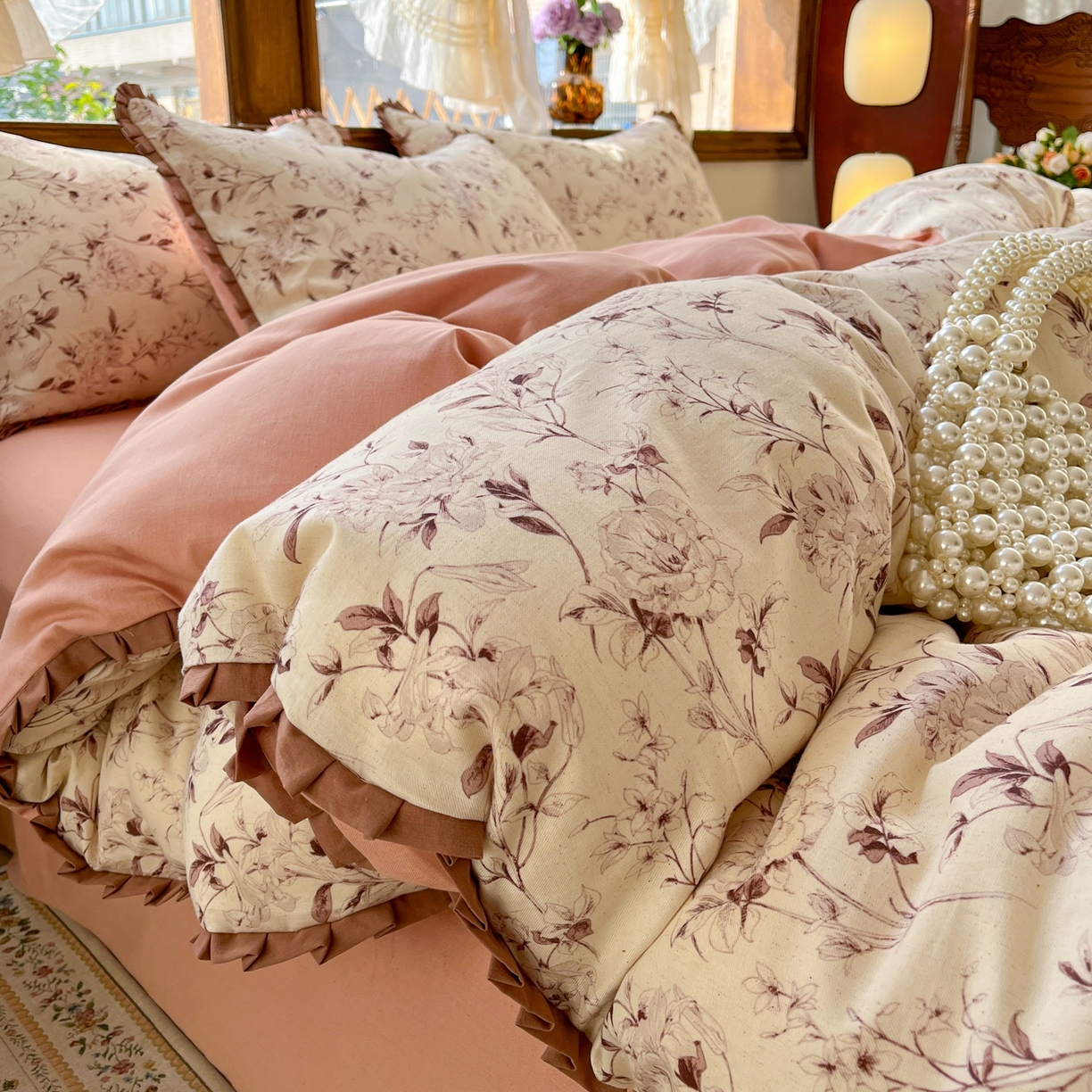 91家纺网 家纺一手货源 找家纺 金丝鸟家纺 2026春夏新款全棉纯棉棉麻印花木耳花边款四件套 摇曳