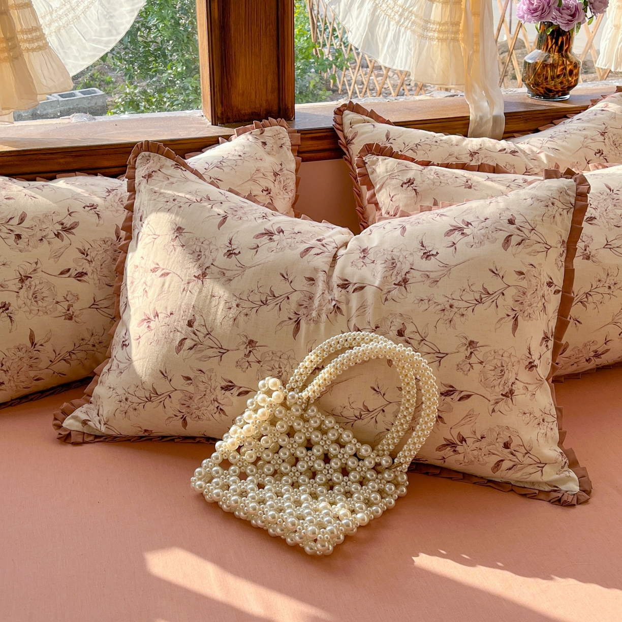 91家纺网 家纺一手货源 找家纺 金丝鸟家纺 2026春夏新款全棉纯棉棉麻印花木耳花边款四件套 摇曳