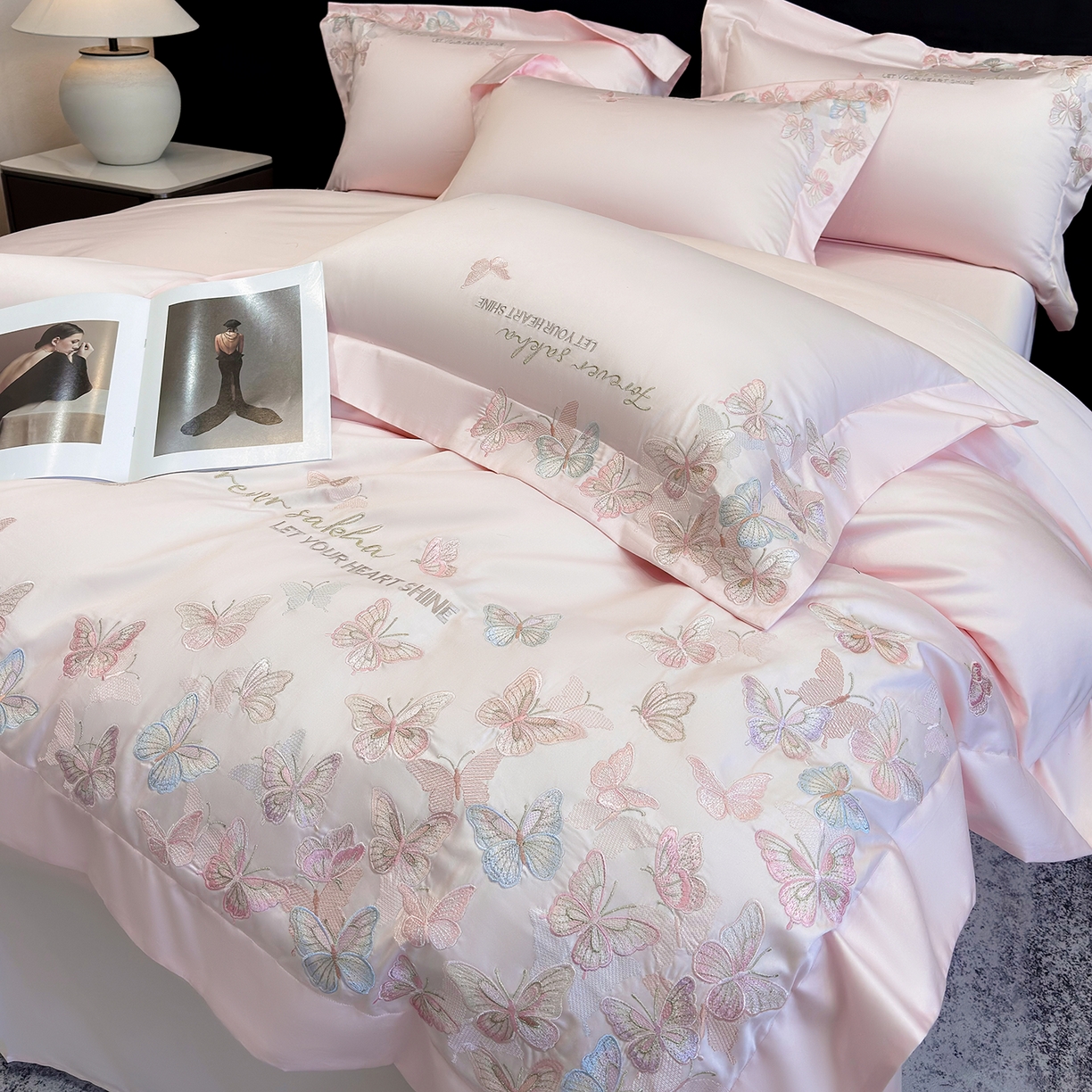 91家纺网 家纺一手货源 找家纺 星蕴家纺 2026新款双股贡缎长绒棉四件套-挚爱 挚爱-浪漫粉