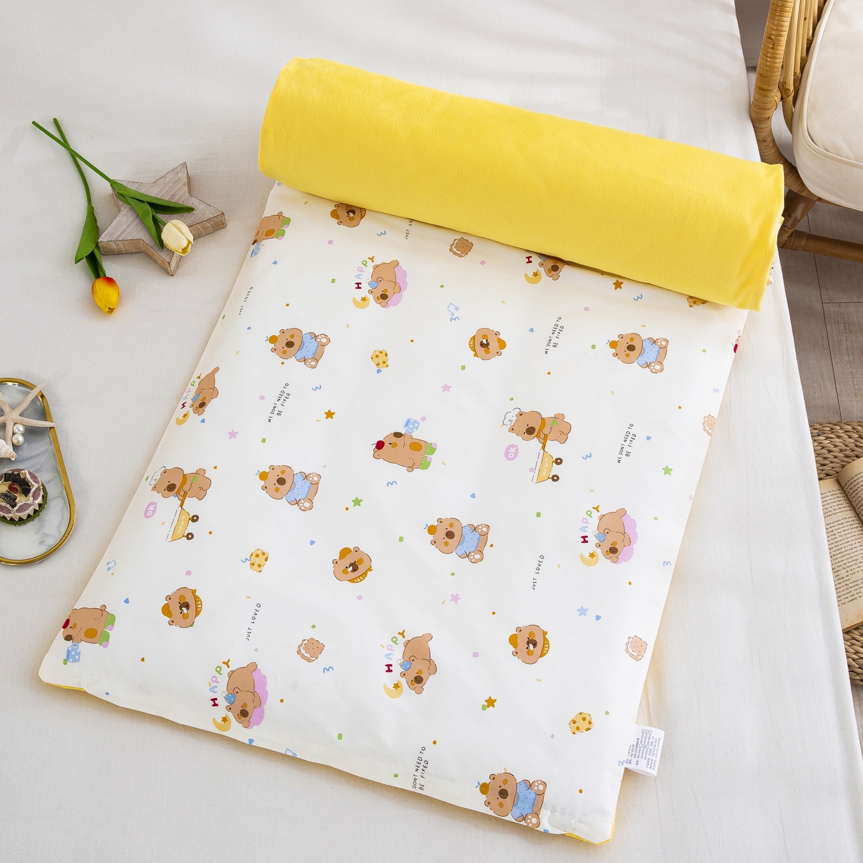 91家纺网 家纺一手货源 找家纺 乐秀 2026新款幼儿园双面四季款儿童床垫套+床垫芯 开心卡皮巴拉