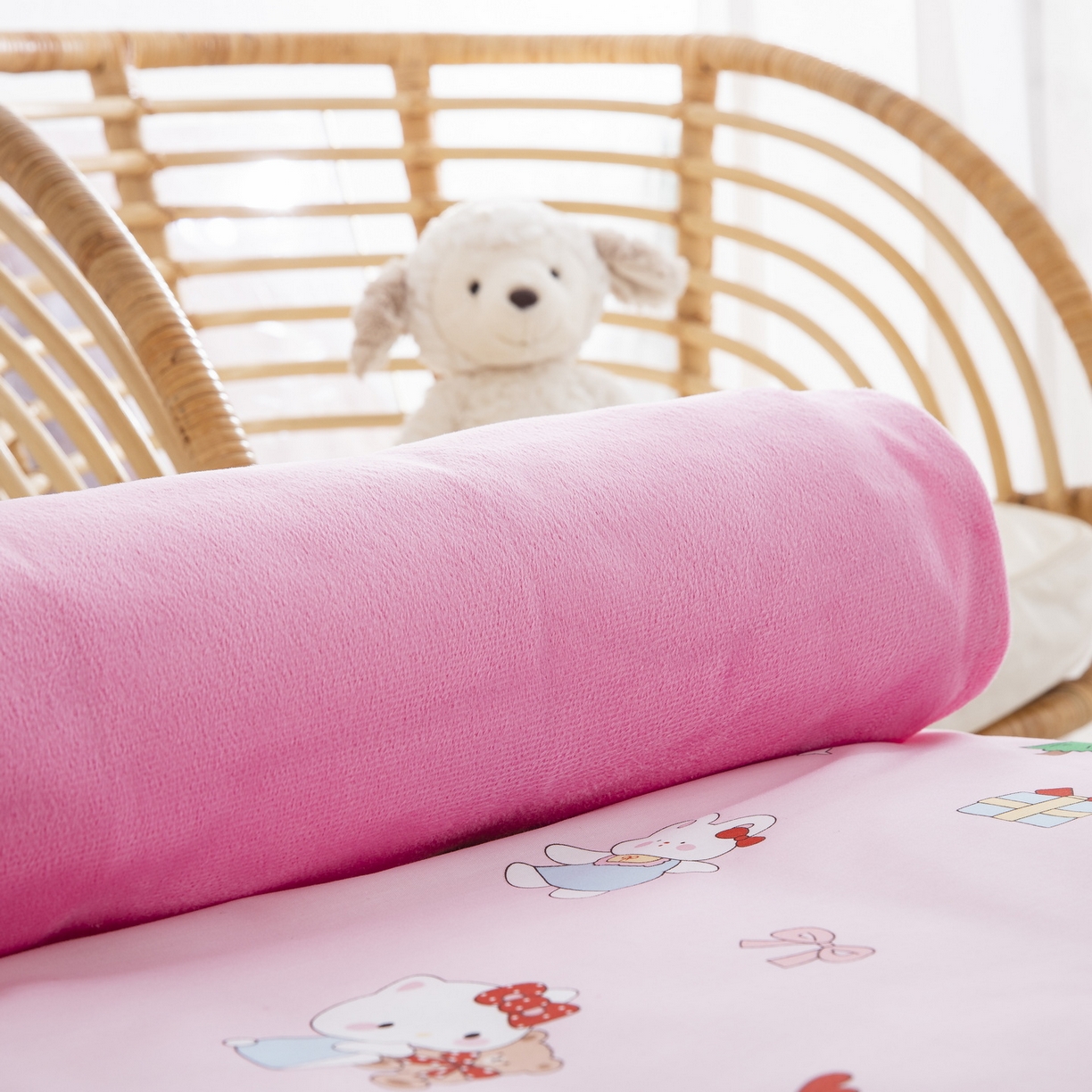 91家纺网 家纺一手货源 找家纺 乐秀 2026新款幼儿园双面四季款儿童床垫套+床垫芯 甜蜜伙伴