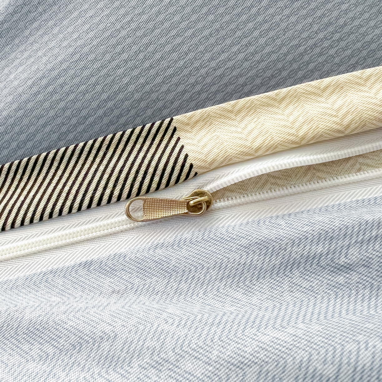 91家纺网 家纺一手货源 找家纺 珂博家纺 2026新款12868全棉纯棉小清新印花四件套 格调都市